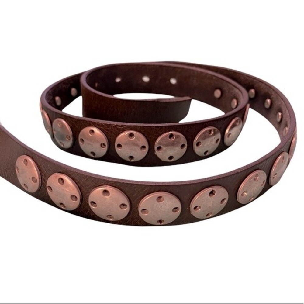 Calvin Klein Mens Brown Leather Round Siver Button Studded Belt.  Size Large